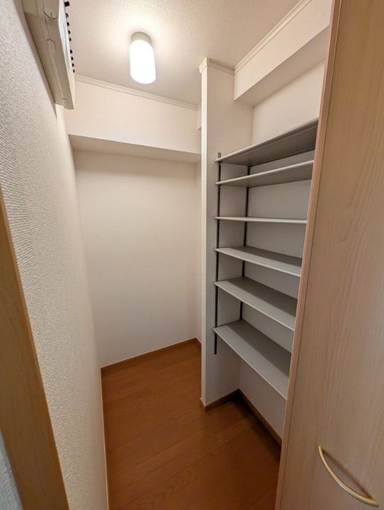 静岡県浜松市中央区高丘西3(アパート)の賃貸物件の内装