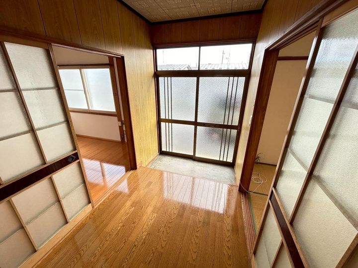 青森県八戸市下長2(一戸建)の賃貸物件の玄関