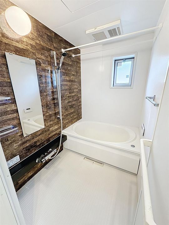 ローズクォーツAの風呂