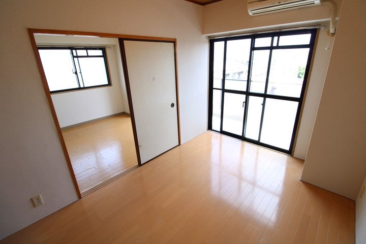 東京都練馬区東大泉3(マンション)の賃貸物件の居間