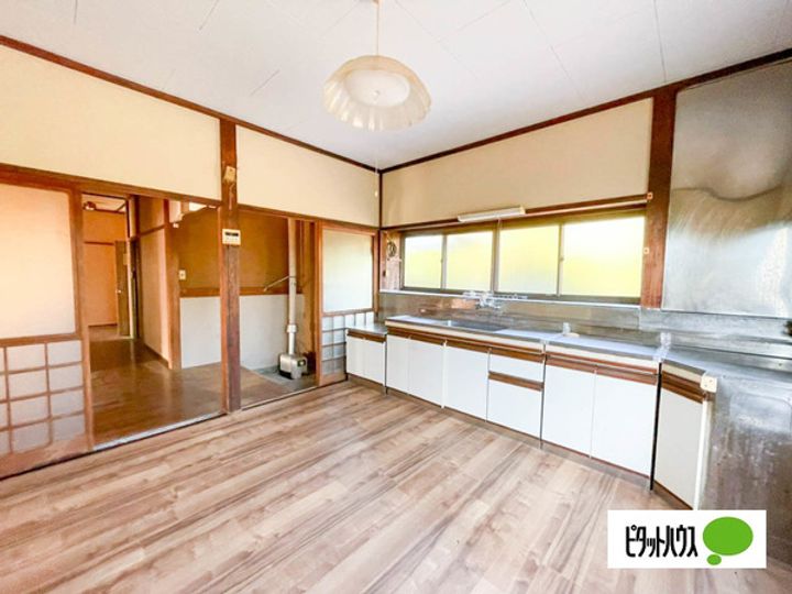 静岡県富士宮市杉田(一戸建)の賃貸物件の居間