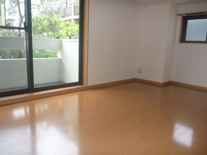 目白ハイツの居間