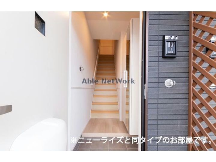 岐阜県岐阜市芋島4(アパート)の賃貸物件の玄関