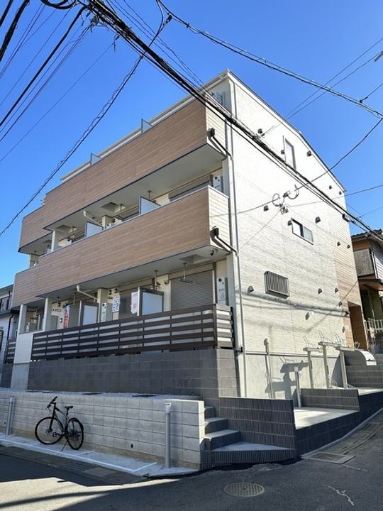 クレールコート秋津の外観