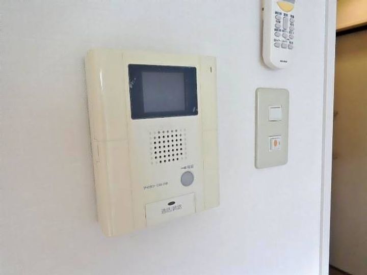 スリーティアラズの内装