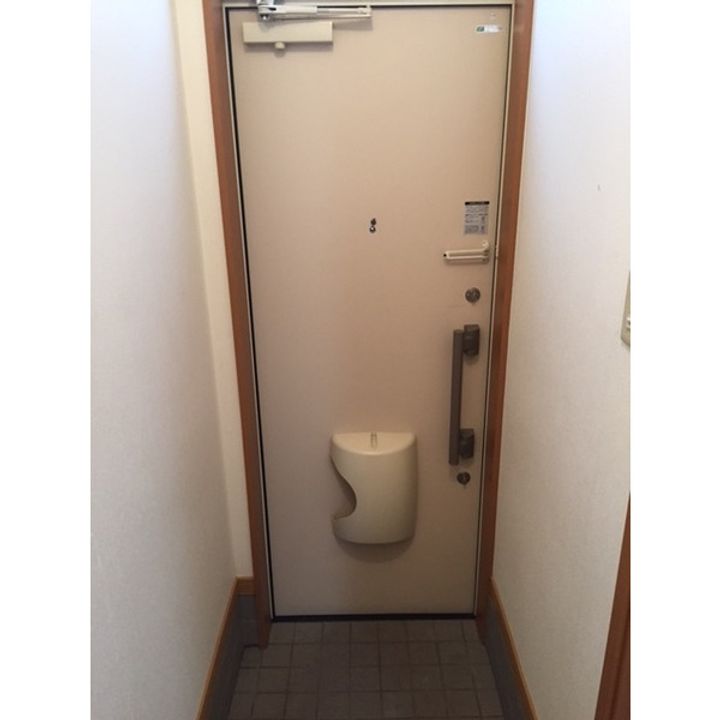 グランドヒルズの玄関