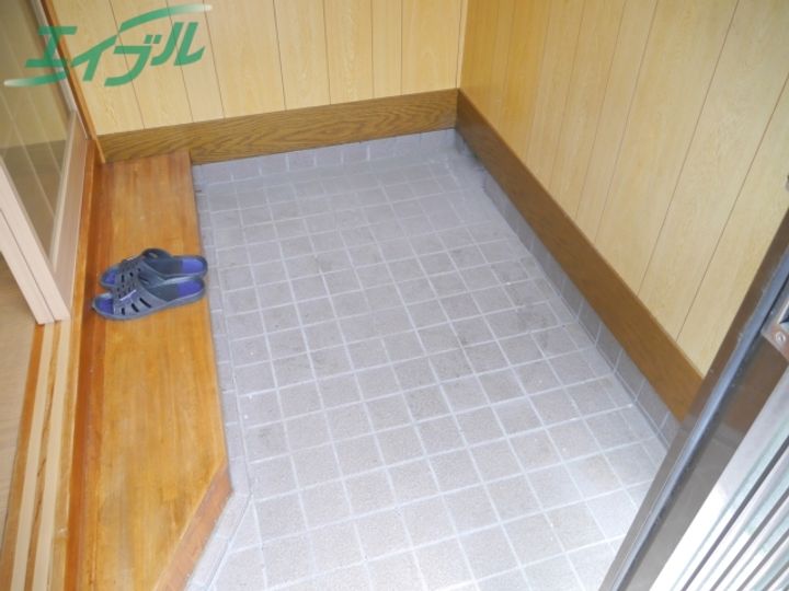 三重県四日市市七つ屋町(一戸建)の賃貸物件の玄関