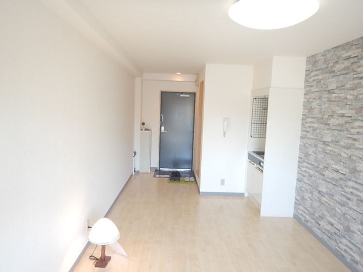 フォルム太子橋の居間