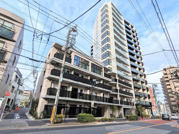 ラサンテ文京千駄木の外観