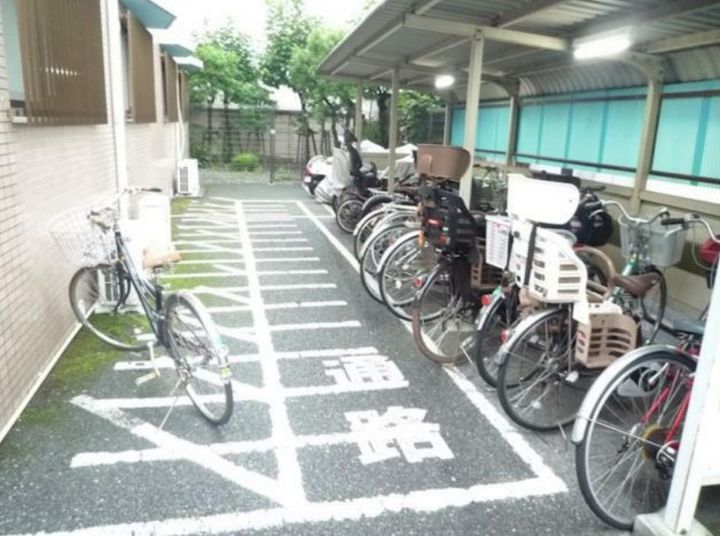 アソシエール護国寺の地図