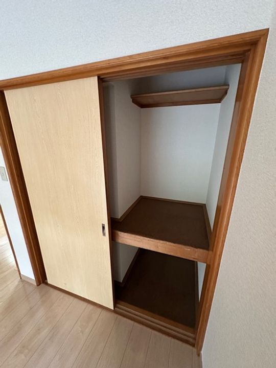グリーンバレー王禅寺Cの内装