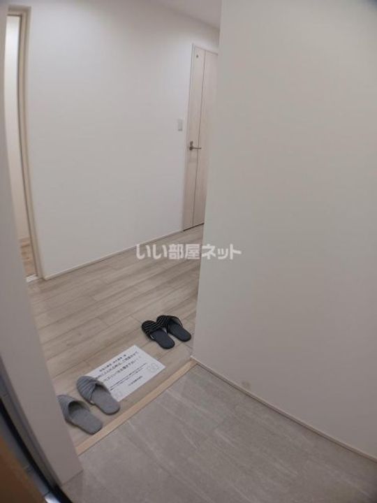 大阪府堺市西区上野芝町4(アパート)の賃貸物件の玄関