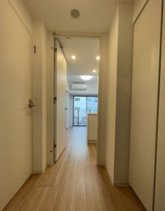 SYFORME OJI(シーフォルム王子)の玄関