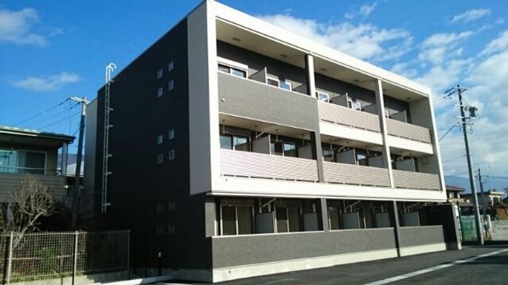 エレガンス・デーアの外観