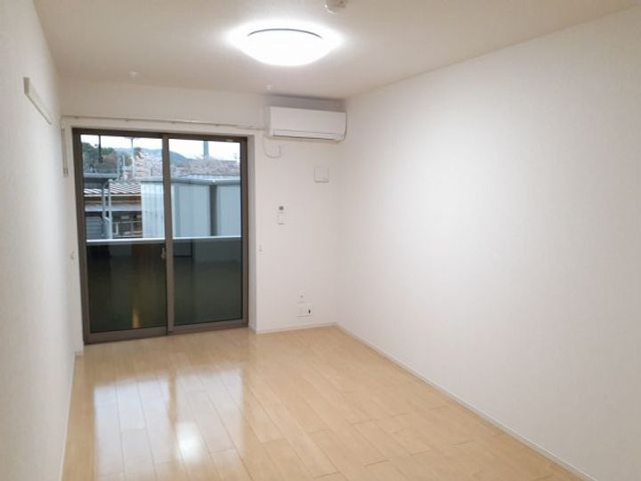 エレガンス・デーアの居間