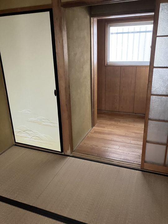 梶町アパートの居間