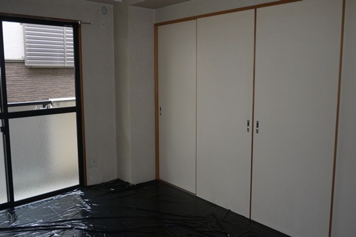 青木ビルIIの居間