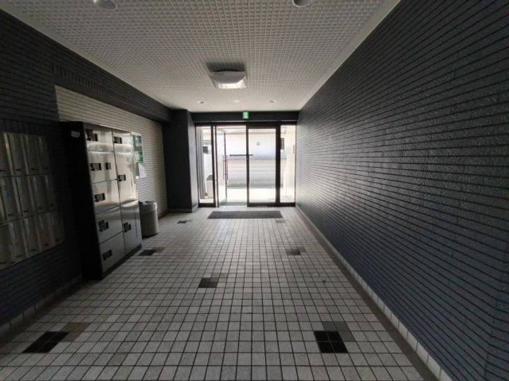 グランドファミリア高井田の地図