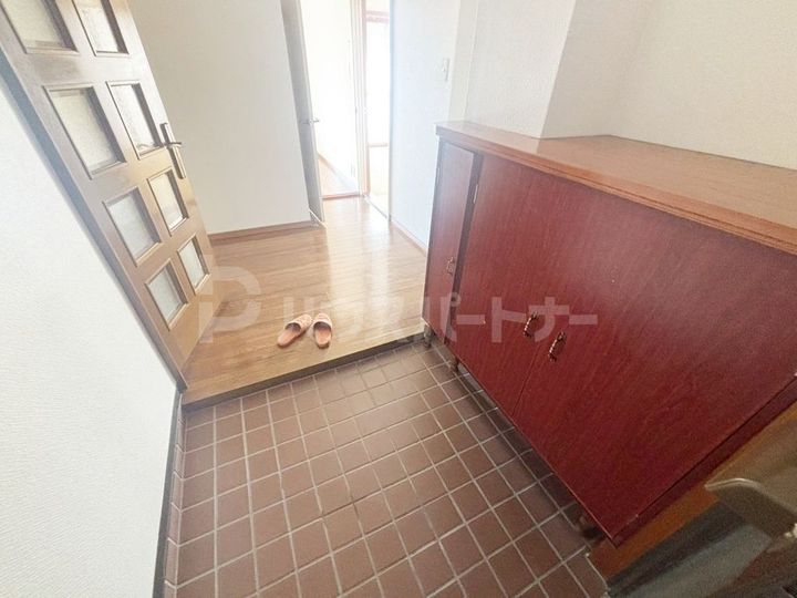 キャスティール四倉の玄関