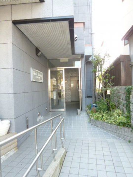 シャトレー西小路の地図