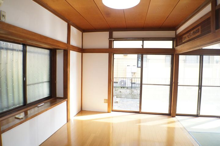 栃木県宇都宮市西川田6(一戸建)の賃貸物件の居間