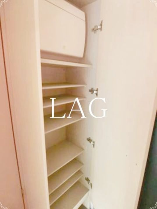 レニエラヴェルトゥのその他画像