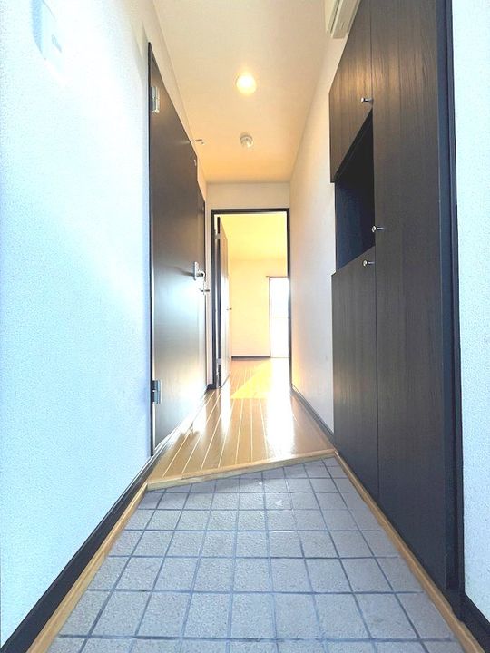 鹿児島県鹿児島市平川町(マンション)の賃貸物件の玄関