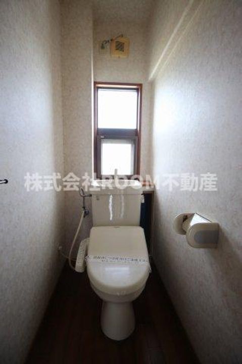 サースマンションの内装