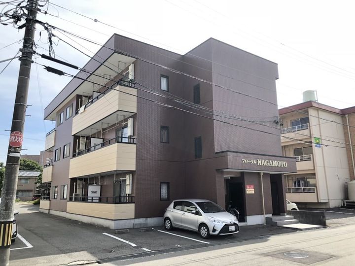 フローラルNAGAMOTOの外観