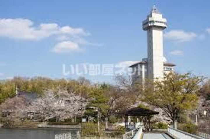 ヒルズ平子の周辺
