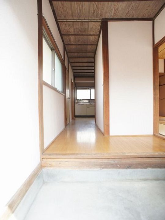 栃木県鹿沼市幸町2(一戸建)の賃貸物件の玄関