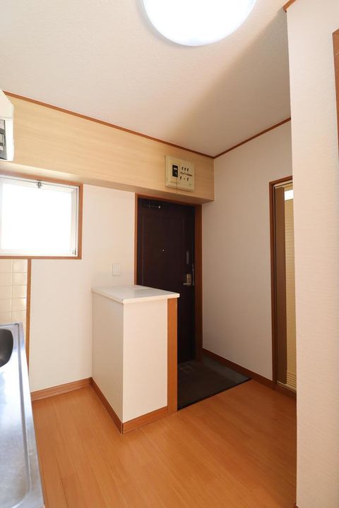 高野ビルの玄関