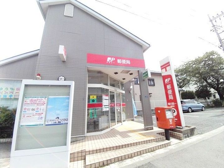 パドックの周辺