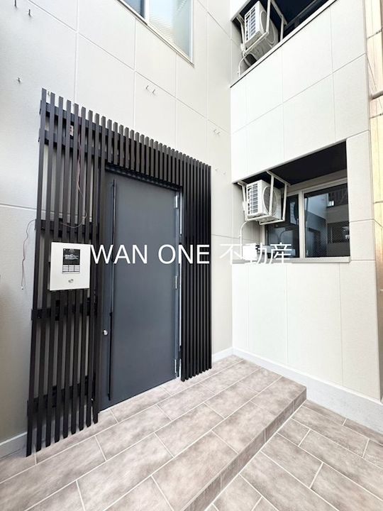 maison de gallery KICHIEMONの玄関