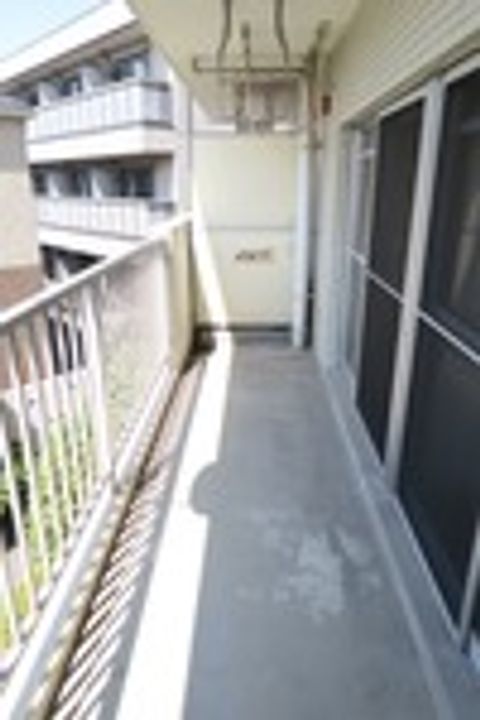 T’s garden蕨IIIの内装