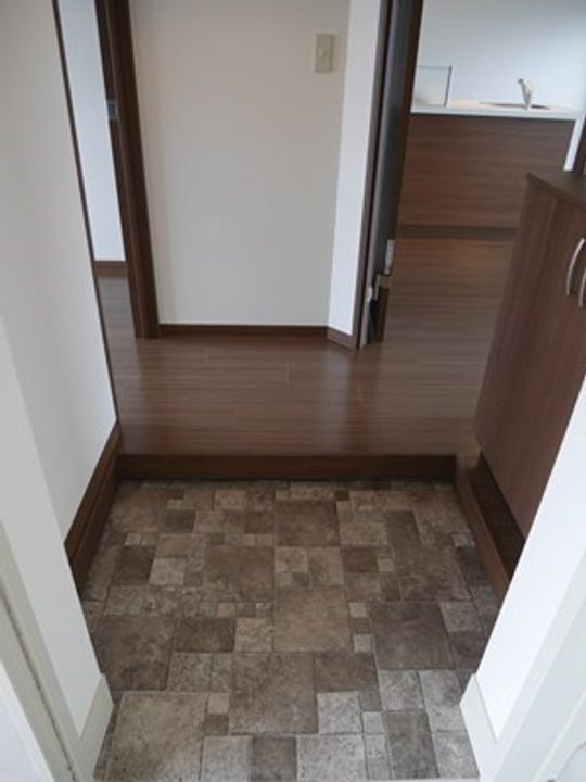 吉宗ビルの玄関