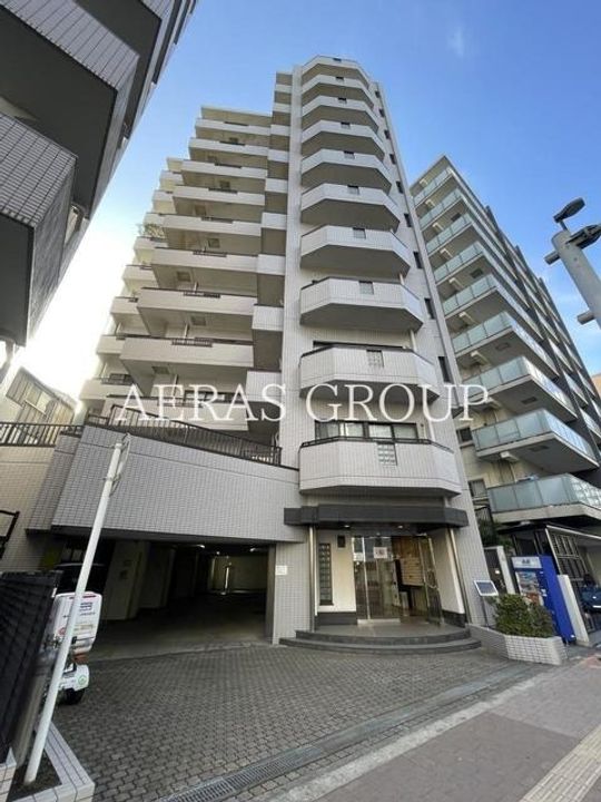 コスモリード西日暮里の外観