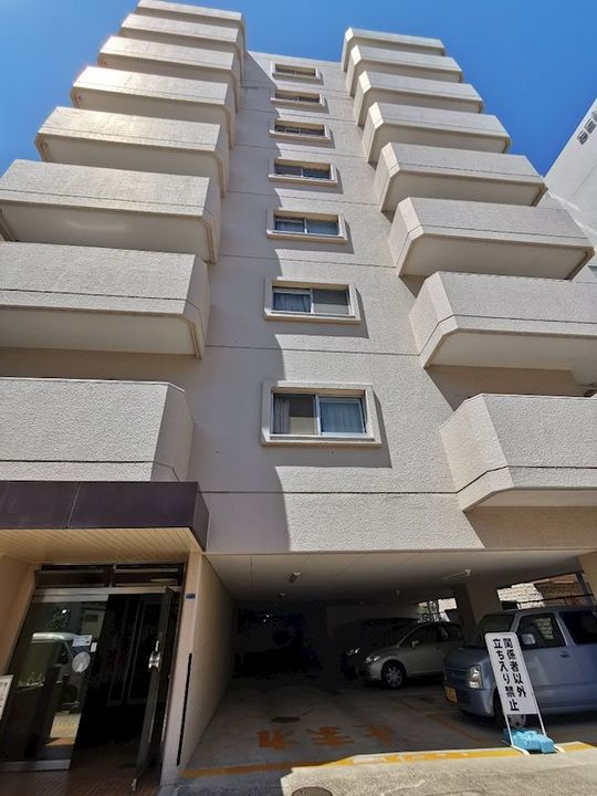 朝日本厚木マンションの地図