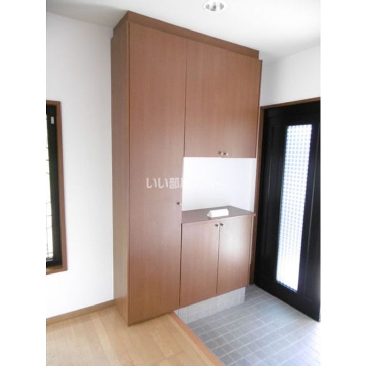 愛媛県新居浜市横水町(一戸建)の賃貸物件の玄関