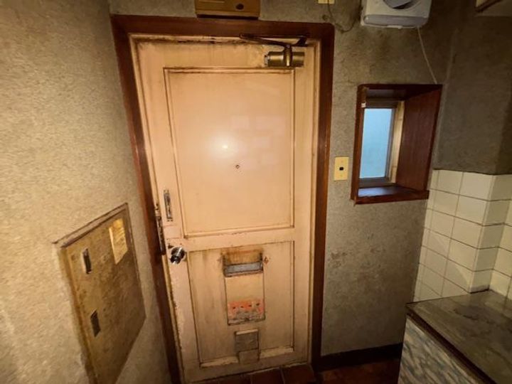 埼玉県さいたま市浦和区領家7(マンション)の賃貸物件の玄関