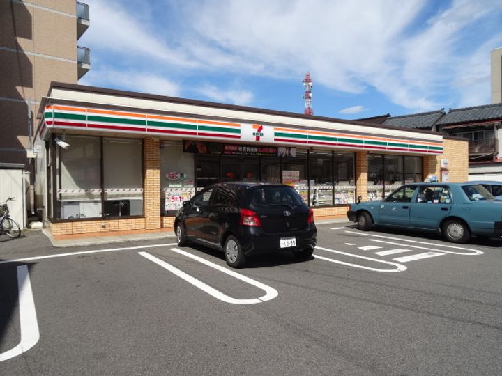 ロード上大川前の周辺