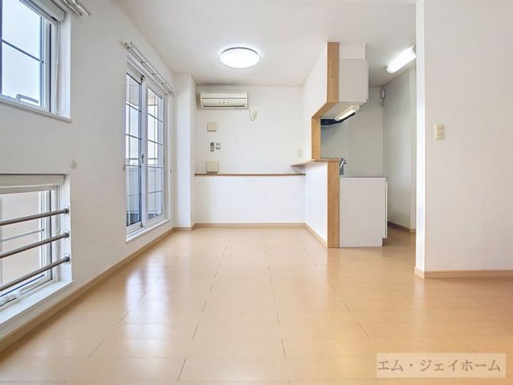 滋賀県甲賀市水口町名坂(アパート)の賃貸物件の居間