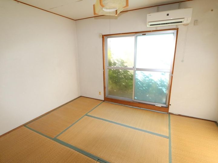 オイケマンションの居間