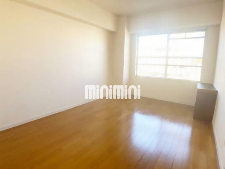 富佳ビルの内装