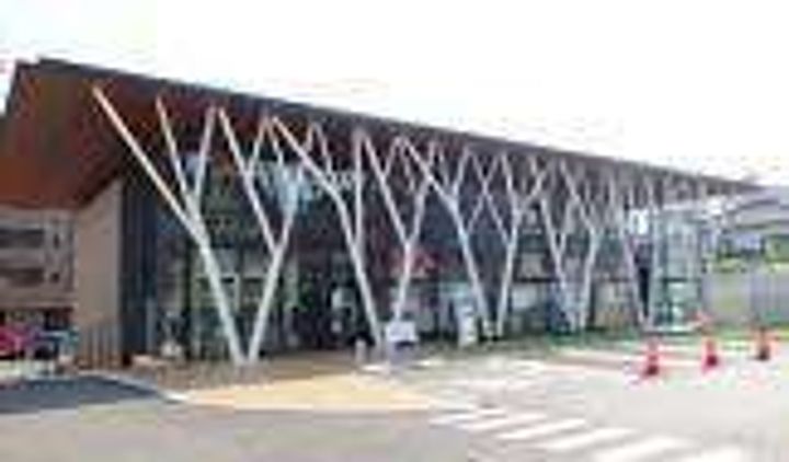 富佳ビルの周辺