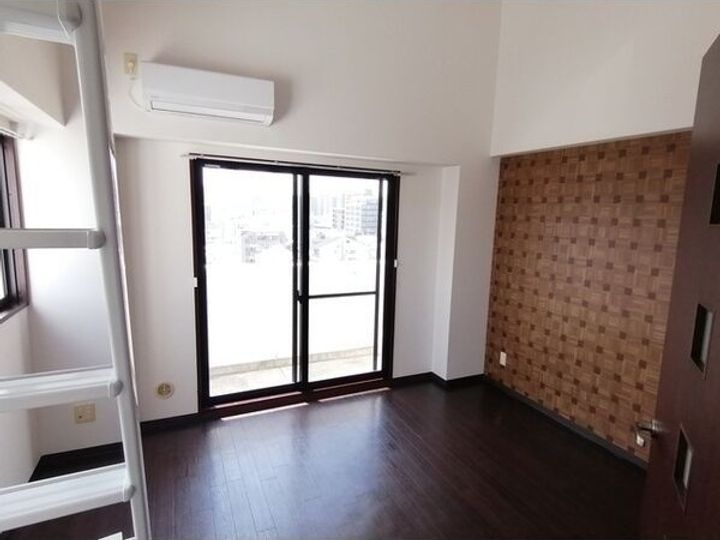 大阪府大阪市都島区都島本通5(マンション)の賃貸物件の居間