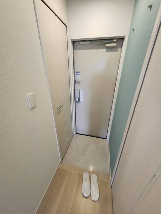 ベルクワルツ座間【01】の玄関