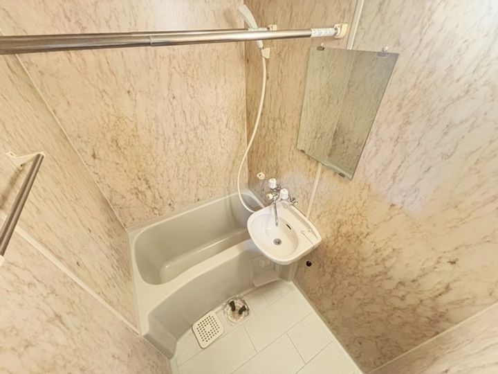 ユーアイビルの風呂