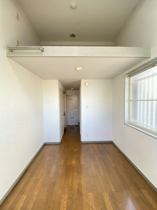 三京ハイツA号館の居間