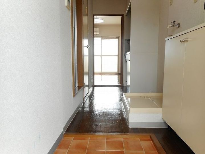 大阪府高槻市土室町(アパート)の賃貸物件の玄関